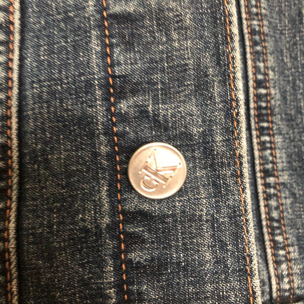 Calvin Klein Jeans Dark Wash Trucker Denim Jacket - Picture 3 of 5